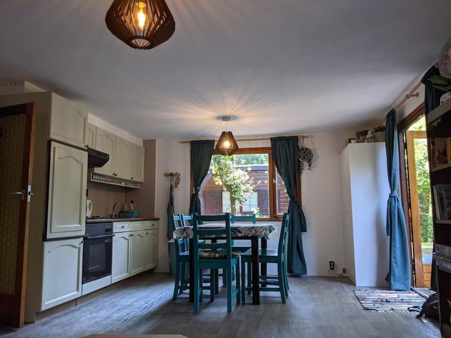 Sfeervol Chaletje In Een Rustige Bosrijke Omgeving Diessen ภายนอก รูปภาพ
